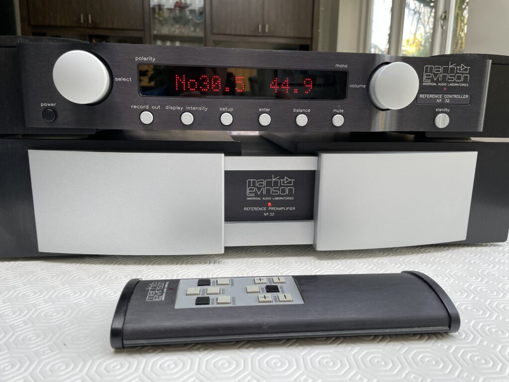 Mark Levinson No.32 Pre-Amplifier - Choice Hifi